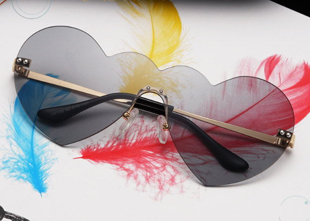 Glow Up Heart Frames – Color-Changing Eyeglasses