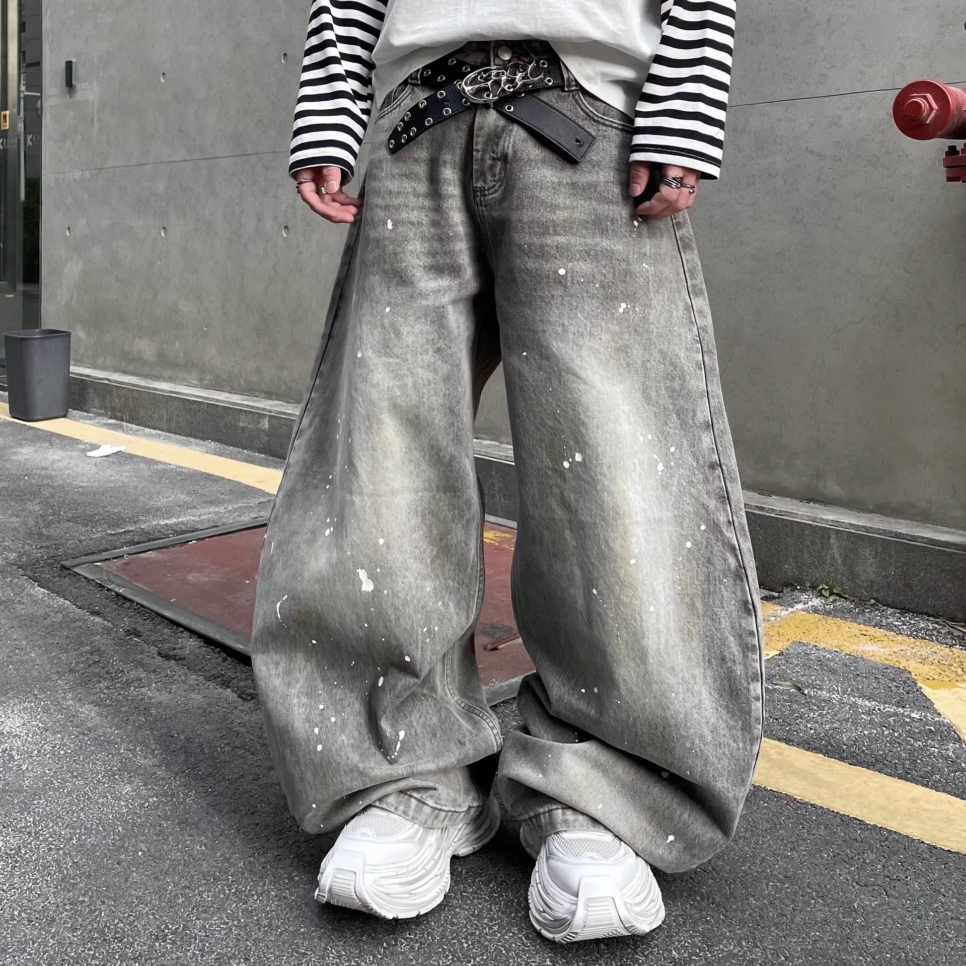 Ink-Washed Unisex Denim – Splash-Stained Jeans for Rebels & Creators