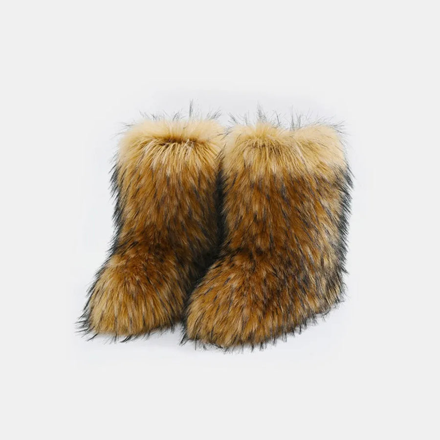 🔥 Thermal Fuzzy Platform Boots — by SICK4CASH®  Step into the drop with heat that doesn’t quit. These aren’t just boots—they’re a movement. Engineered for the grind, ritualized for the win.
