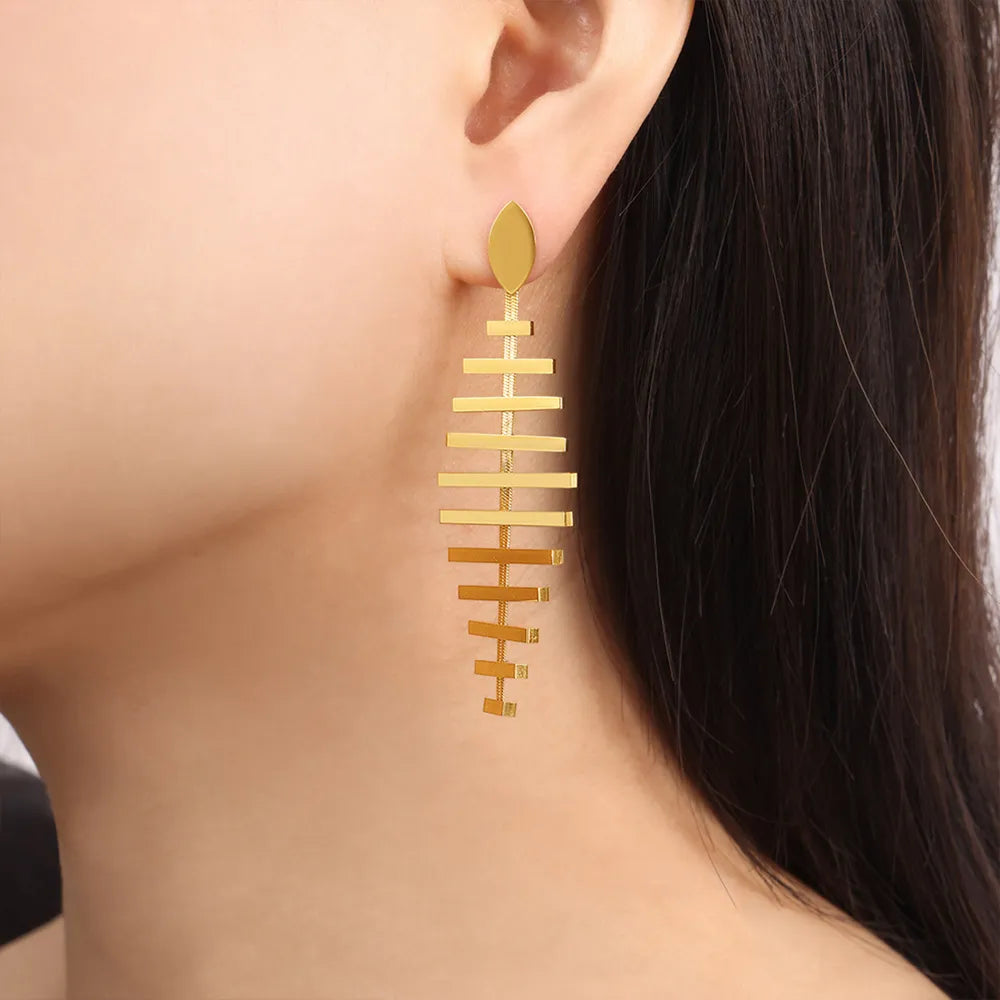 Titanium Steel Fishbone Earrings – Bold Statement Jewelry for Men & Women