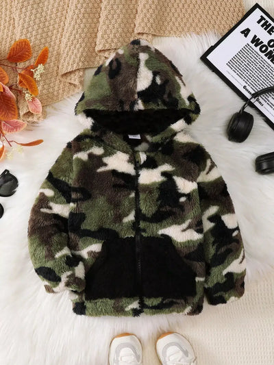 Children's Camouflage Plush Hooded Jacket in soft, thick material with pockets, featuring a stylish camouflage print.