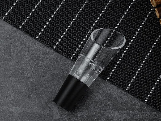 Magic Wine Aerator Pourer – Air Intake Decanter Spout with Filter & Stopper
