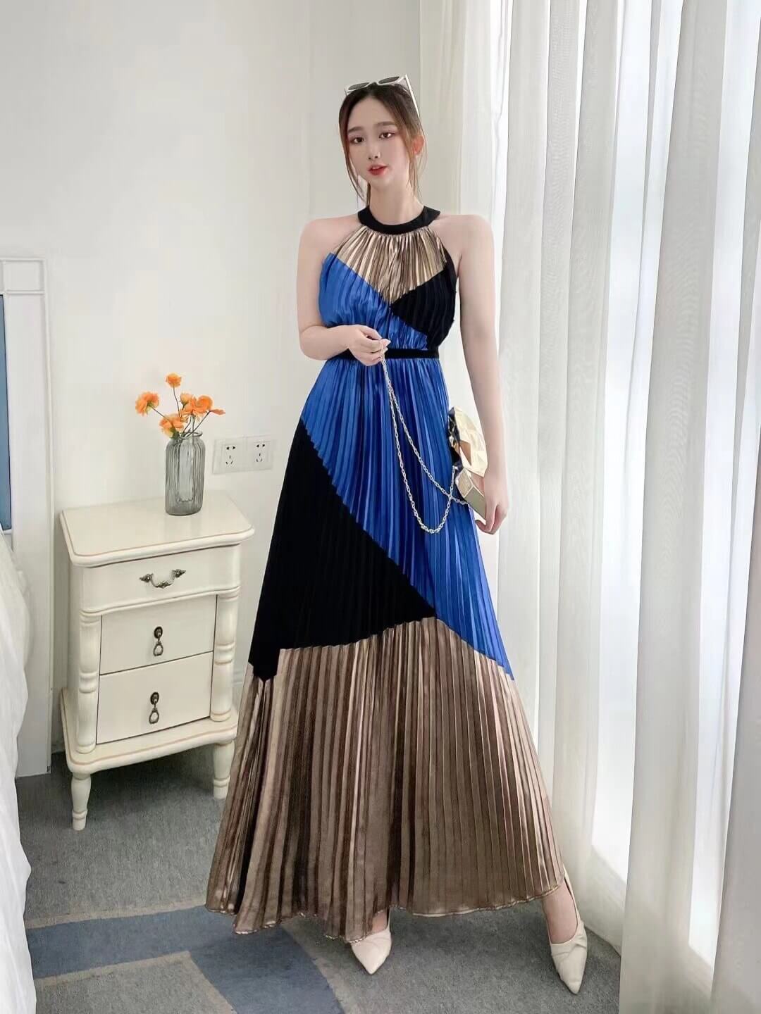 Pleated Halter Sleeveless Long Party Dress