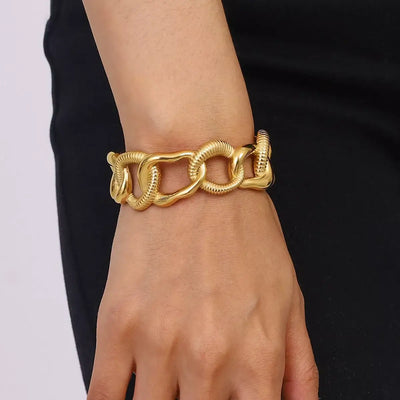 18K Plated Chain Link Open Bracelet New Like Gold