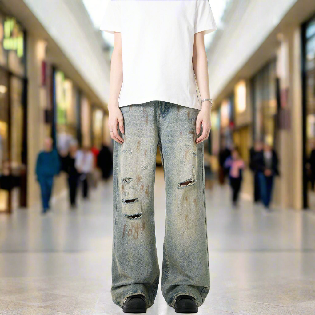 Men’s Vintage Ripped Jeans – Distressed Streetwear Denim with Retro Edge